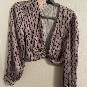 MISSGUIDED SATIN LONG SLEEVE CROP BLOUSE
